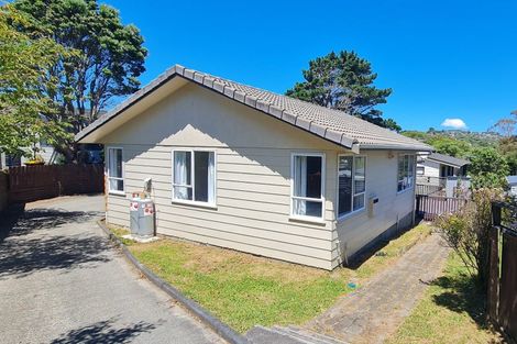 Photo of property in 66 Dominica Crescent, Grenada Village, Wellington, 6037