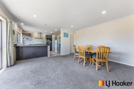 Photo of property in 52 Belfry Place, Wattle Downs, Auckland, 2103