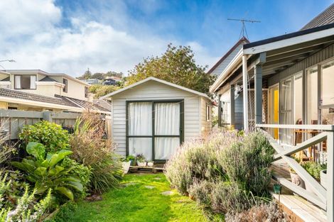 Photo of property in 50 Weka Street, Miramar, Wellington, 6022