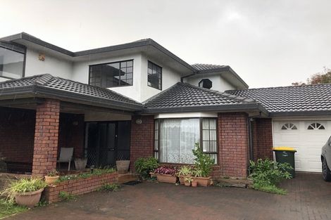 Photo of property in 8 Capistrano Mews, Goodwood Heights, Auckland, 2105