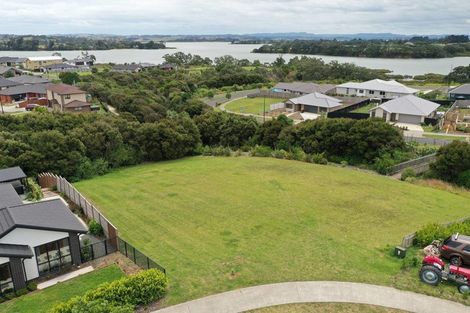Photo of property in 8 Wheriko Avenue, Glenbrook, 2681