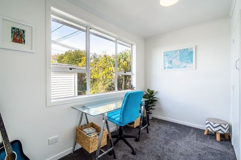 Photo of property in 1/8 Lancaster Road, Beach Haven, Auckland, 0626