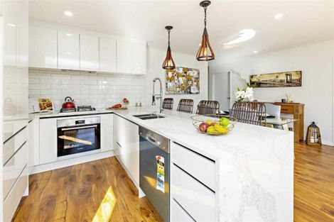 Photo of property in 18b Gardiner Grove, Mangere East, Auckland, 2024