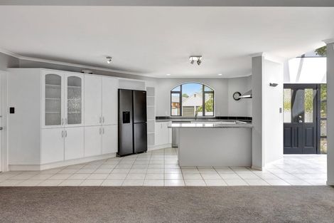 Photo of property in 25 Montrose Crescent, Huntington, Hamilton, 3210