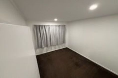 Photo of property in 9 Edwin Freeman Place, Ranui, Auckland, 0612
