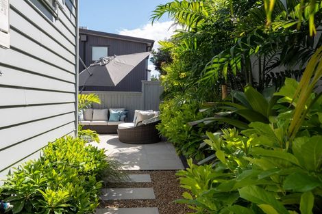 Photo of property in 67c The Parade, Bucklands Beach, Auckland, 2012