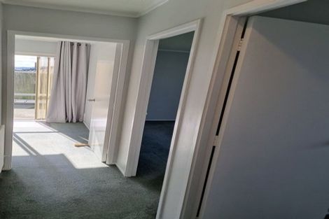 Photo of property in 9 Kerr Grove, Johnsonville, Wellington, 6037