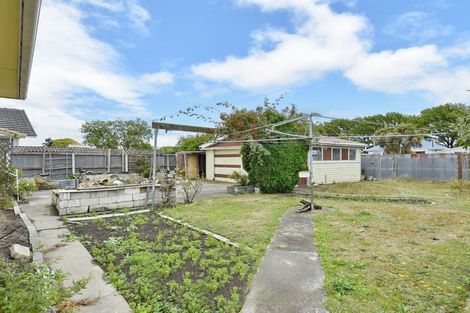Photo of property in 40 Frensham Crescent, Woolston, Christchurch, 8062