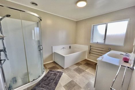 Photo of property in 37 Nicholas Road, Somerville, Auckland, 2014