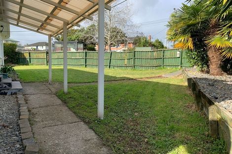 Photo of property in 1/44 College Road, Northcote, Auckland, 0627