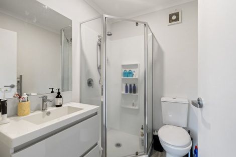 Photo of property in 2/135 Silverdale Road, Hillcrest, Hamilton, 3216