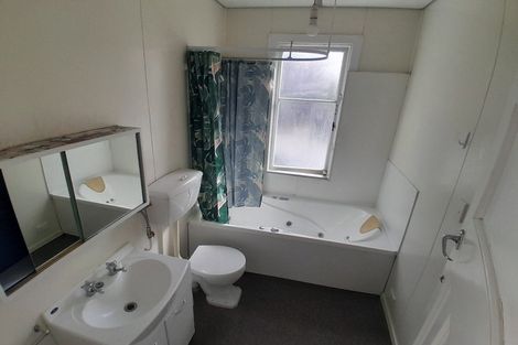 Photo of property in 13 Hall Street, Newtown, Wellington, 6021