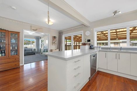 Photo of property in 13 Russell Avenue, Pukekohe, 2120