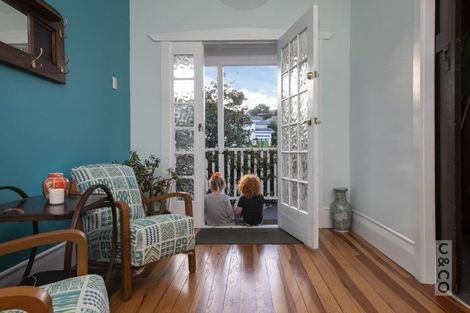 Photo of property in 12 Elliot Street, Riverhead, 0820