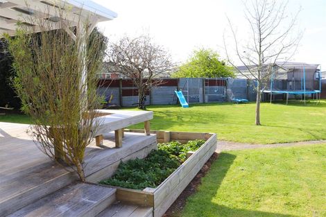 Photo of property in 18 Holyrood Terrace, Waipukurau, 4200