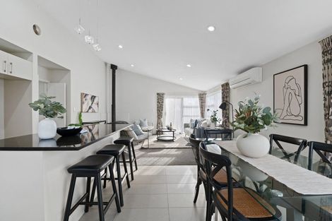 Photo of property in 32d Robinson Avenue, Holdens Bay, Rotorua, 3010