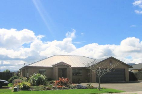 Photo of property in 19 Duggan Drive, Owhata, Rotorua, 3010