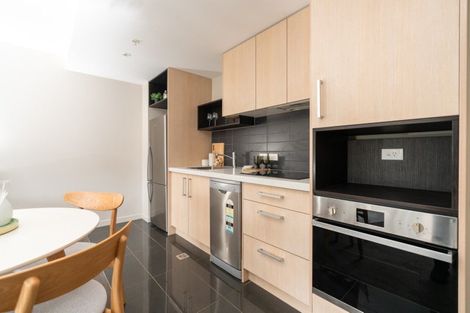 Photo of property in Nouvo Apartments, 21u4i Rugby Street, Mount Cook, Wellington, 6021