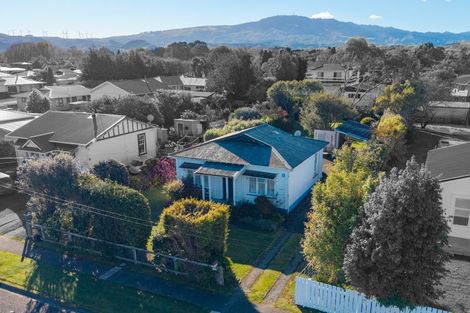 Photo of property in 19 Atkinson Street, Woodville, 4920