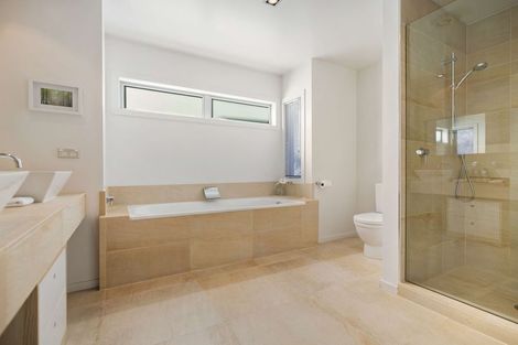 Photo of property in 74 Panorama Terrace, Queenstown, 9300