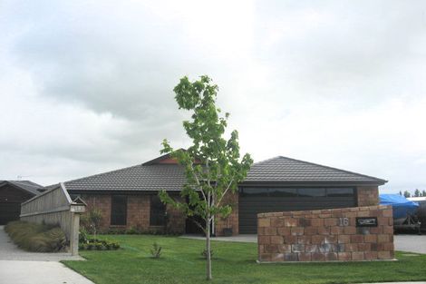 Photo of property in 16 Hilton Place, Blenheim, 7201