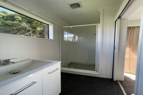Photo of property in 4 Mon Desir Place, Manurewa, Auckland, 2102