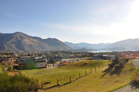 Photo of property in 12 Landsborough Lane, Wanaka, 9305