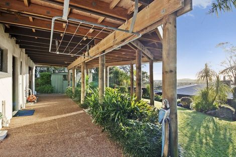 Photo of property in 241a Golf Road, Titirangi, Auckland, 0604