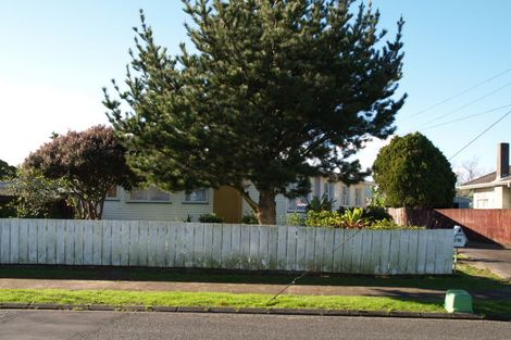Photo of property in 41 Kairanga Street, Mangere East, Auckland, 2024
