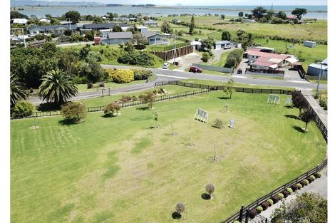 Photo of property in 83 Spencer Avenue, Maketu, 3189