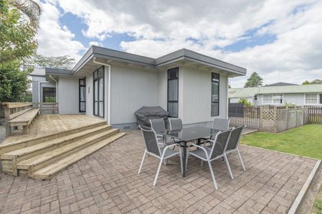 Photo of property in 9 Halberg Street, Papakura, 2110