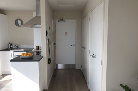 Photo of property in 3/22 Kerewhenua Crescent, 0616