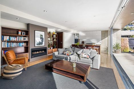 Photo of property in 20 Augusta Street, Redcliffs, Christchurch, 8081