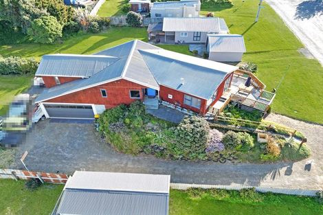 Photo of property in 4 Trafalgar Street, Foxton Beach, Foxton, 4815