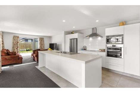 Photo of property in 4 Plescher Crescent, Leamington, Cambridge, 3432