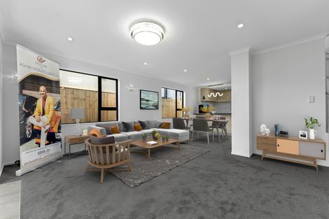 Photo of property in 26a Russell Road, Manurewa, Auckland, 2102