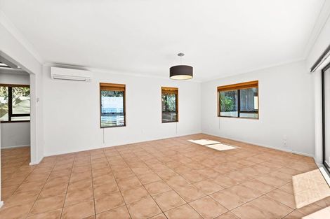 Photo of property in 4 Karaka Road, Bluff Hill, Napier, 4110