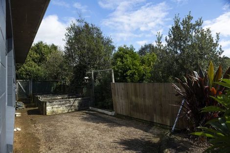 Photo of property in 5 Seaview Road, Cable Bay, 0420