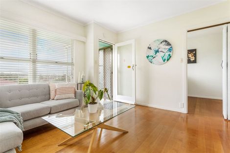 Photo of property in 3/7 Lenihan Street, Northcote, Auckland, 0627