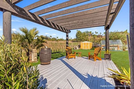 Photo of property in 76 Waitarere Rise Avenue, Waitarere, Levin, 5510