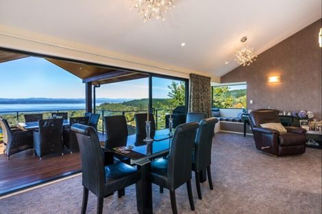 Photo of property in 74 Wakeman Road, Acacia Bay, Taupo, 3330