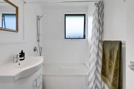 Photo of property in 18 Pohutukawa Drive, Opunake, 4616