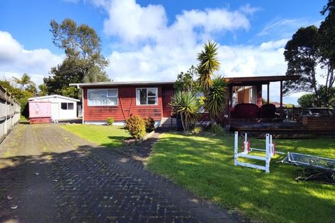 Photo of property in 8 Archmillen Avenue, Pakuranga Heights, Auckland, 2010
