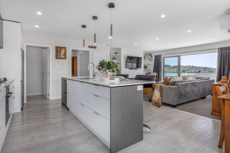 Photo of property in 2 Ihakara Arthur Lane, Aotea, Porirua, 5024