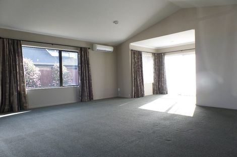 Photo of property in 16 Kohi Drive, Parklands, Christchurch, 8083