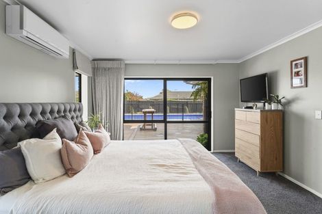 Photo of property in 28 Madison Street, Cambridge, 3434