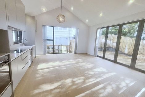 Photo of property in 110 Canongate Street, Birkdale, Auckland, 0626