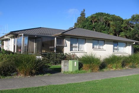 Photo of property in 1-12/370-372 Tremaine Avenue, Takaro, Palmerston North, 4412