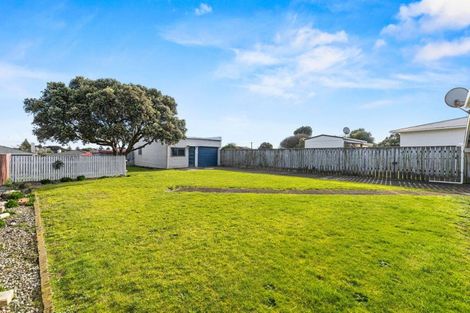 Photo of property in 73 Cornfoot Street, Castlecliff, Whanganui, 4501