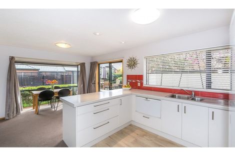 Photo of property in 8 Herbs Place, Cashmere, Christchurch, 8022